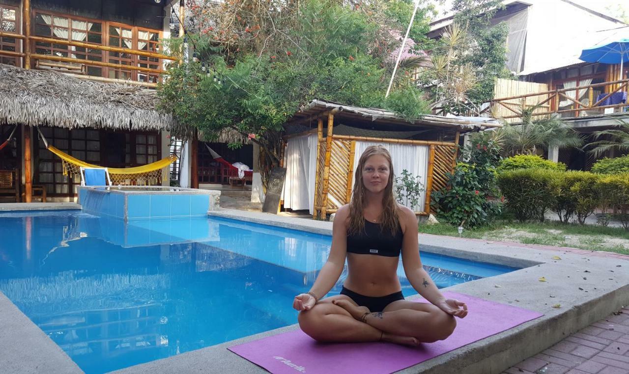Hotel Sumpa Montañita Kültér fotó